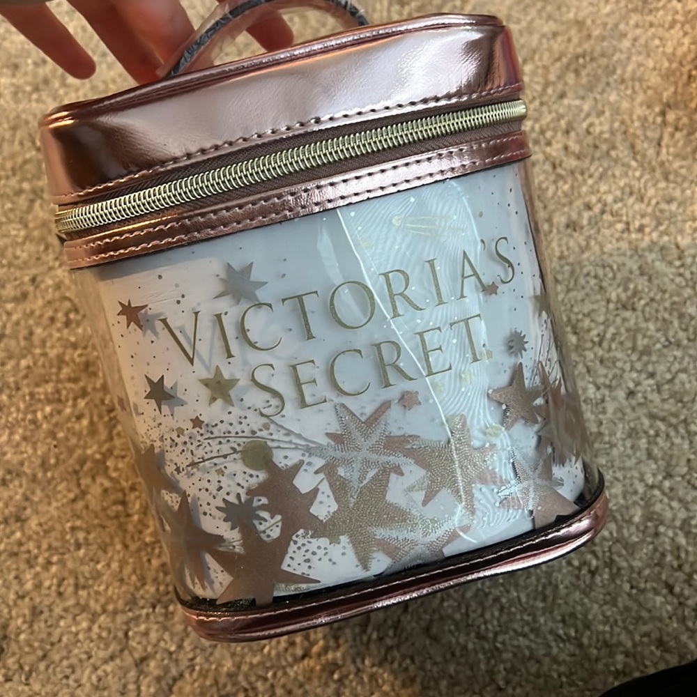 NWT Victoria’s Secret Makeup bag